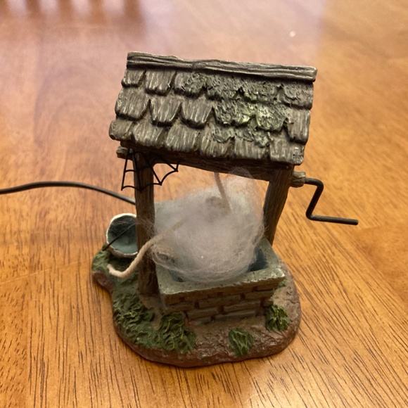 Department 56 Haunted Well - Picture 3 of 4